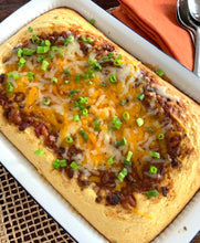 Load image into Gallery viewer, Dinner In A Dash – Chili Starter & Cornbread Kit