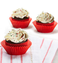 Load image into Gallery viewer, Chocolate Peppermint Cupcake & Frosting Kit